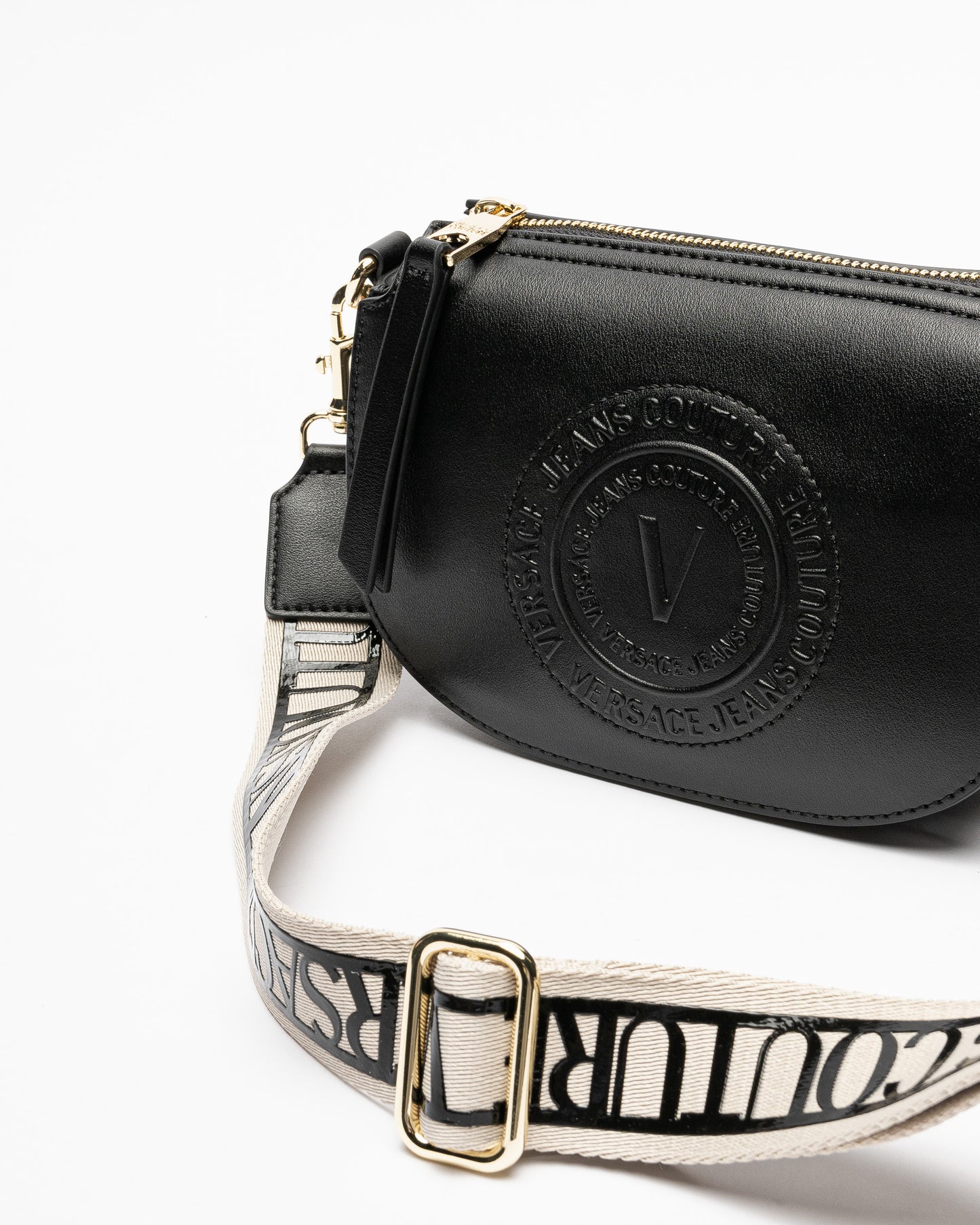 V.E.R.S.A.C.E. J.E.A.N.S. COUTURE CROSS ZIPPER BAG