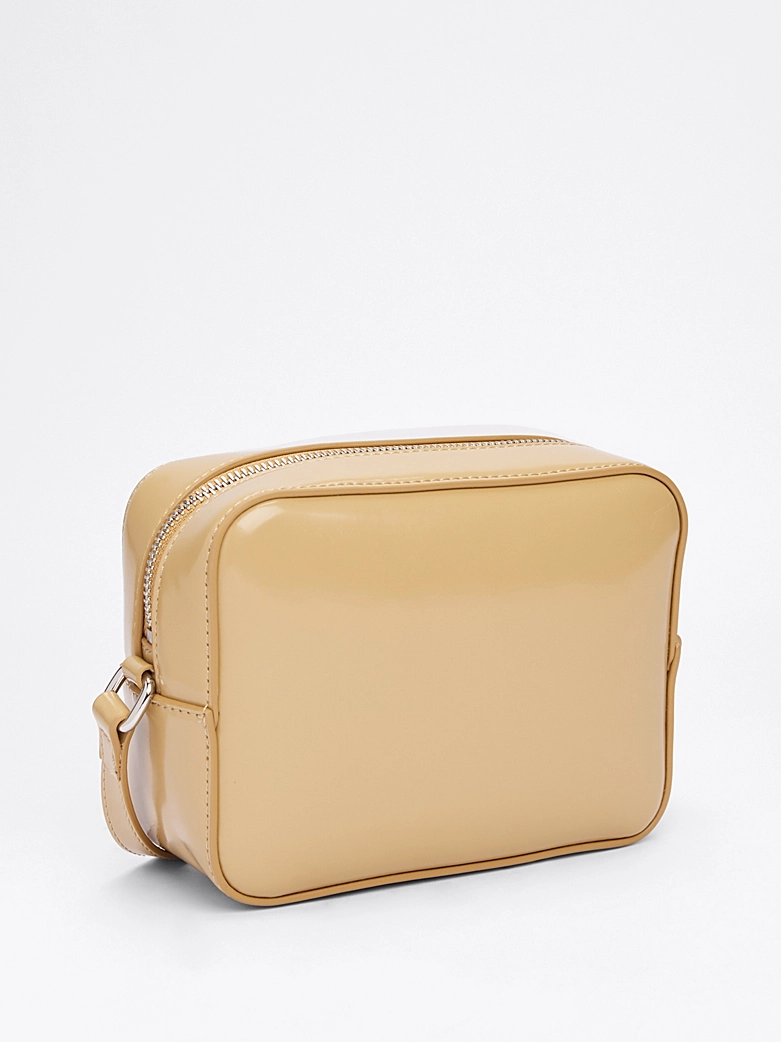 T.O.M.M.Y H.I.L.F.I.G.E.R Essential Boxy Camera Bag