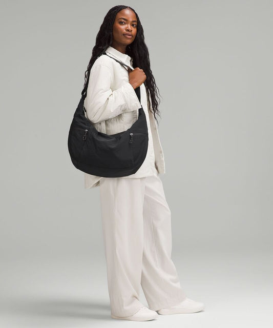 L.U.L.U.L.E.M.O.N Large Slouchy Sling Bag 13L