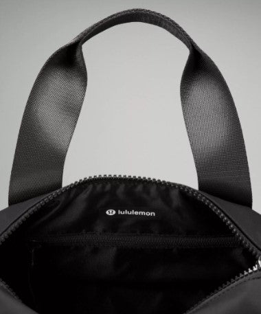 L.u.l.u.l.e.m.o.n CROSS BODY BAG