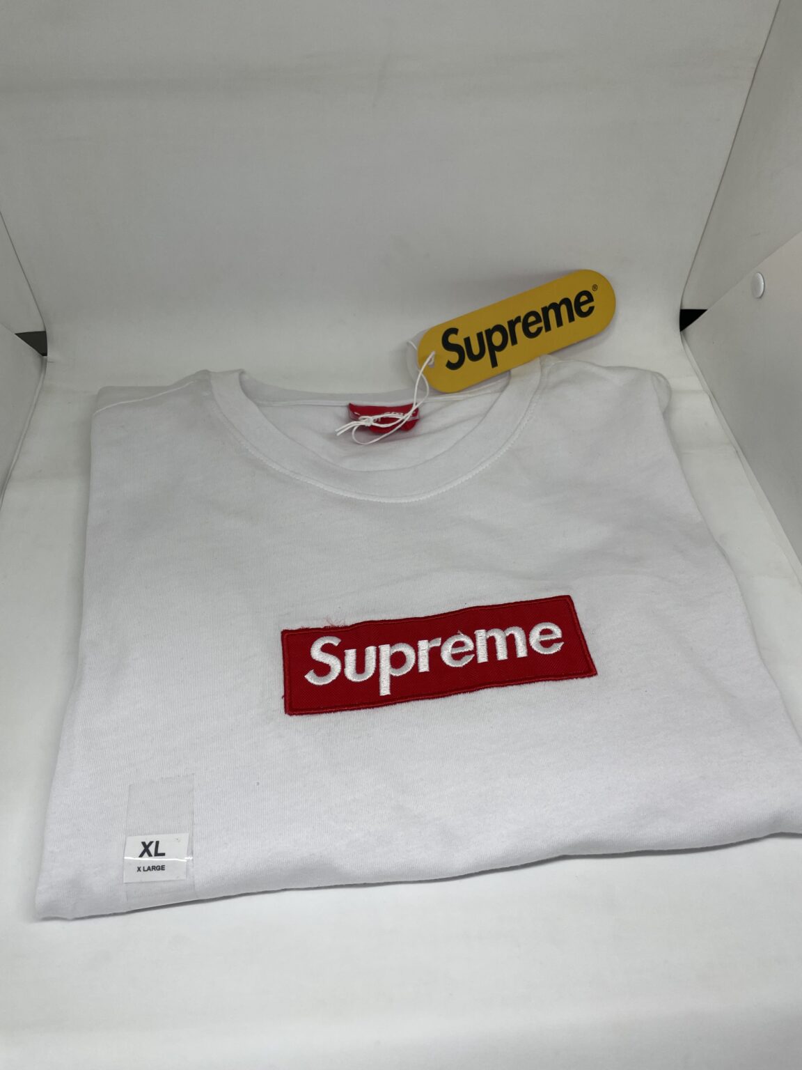 S.u.P.R-E.M.E. T-shirt white