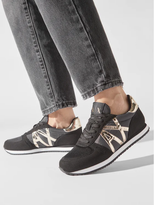 A.r.m.a.n.i E.x.c.h.a.n.g.e Sneakers XDX031 XV137 N692 Black