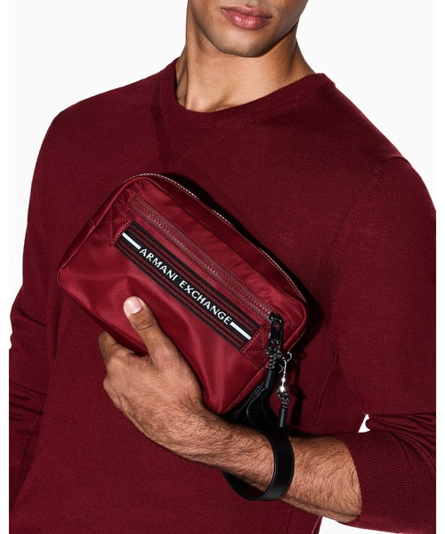 A.r.m.a.n.i E.x.c.h.a.n.g.e Toiletry bag