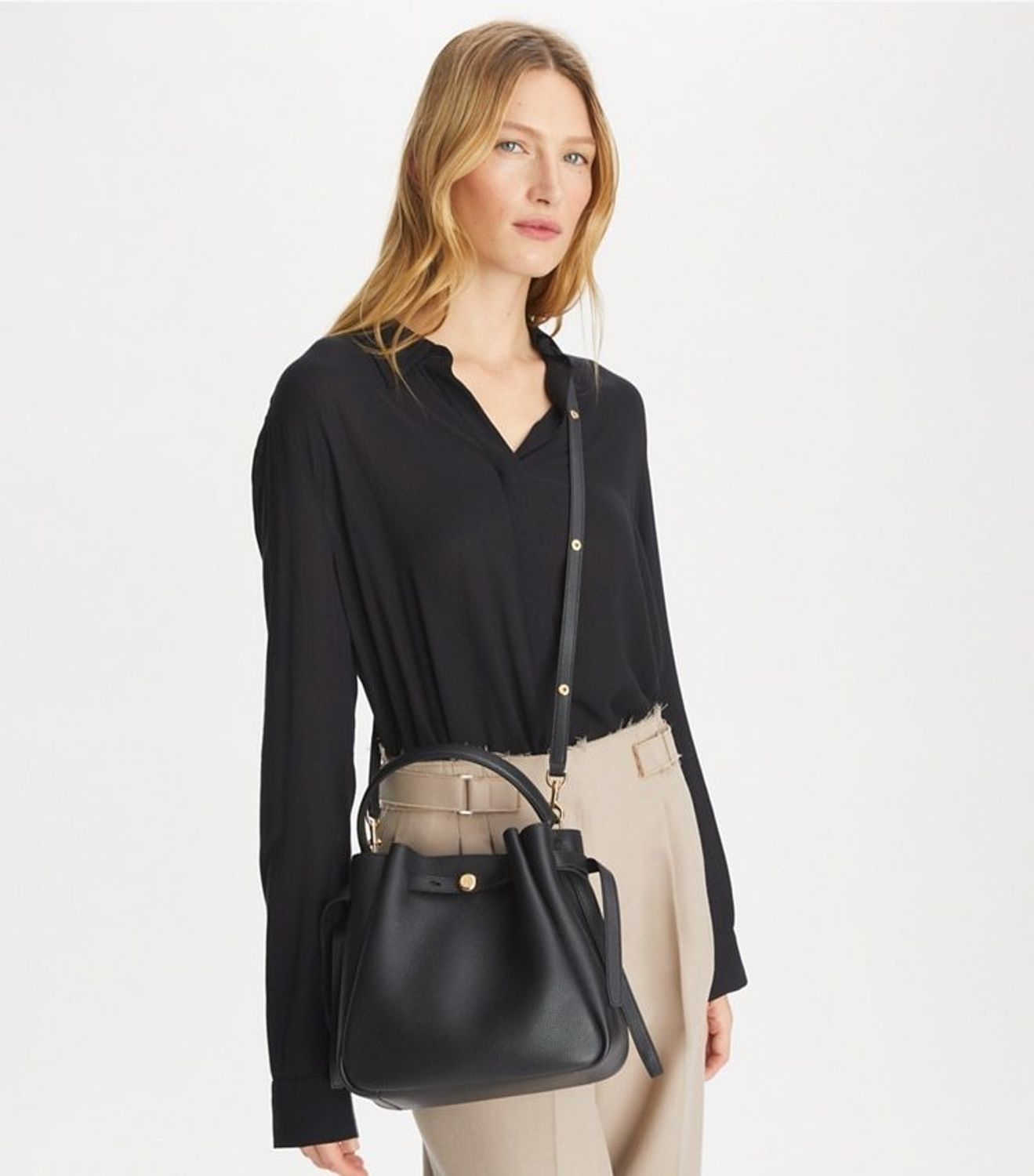 T.O.R.Y B.U.R.C.H Romy Bucket Bag Light