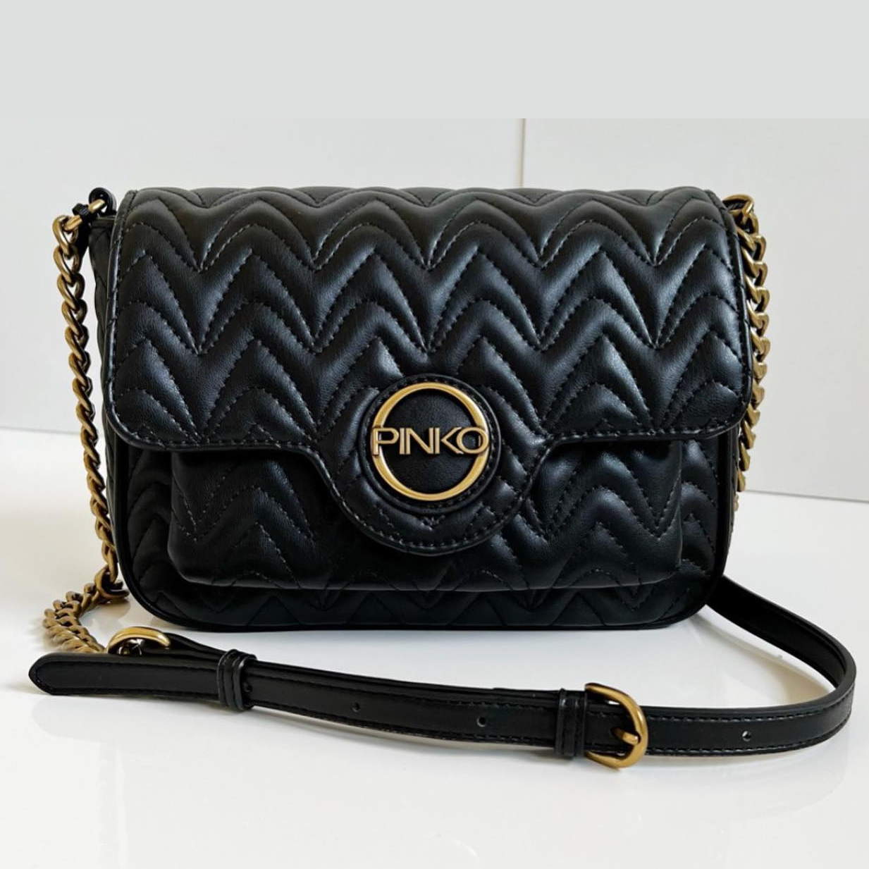 P.I.N.K.O Peony Crossover 28 with Strap for Shoulder/Crossbody Wear