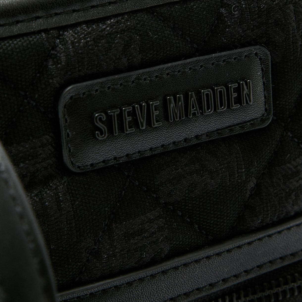 STEVE MADDEN Bjayne Printed, Chevron-detailed, andQuilted Tote Bag