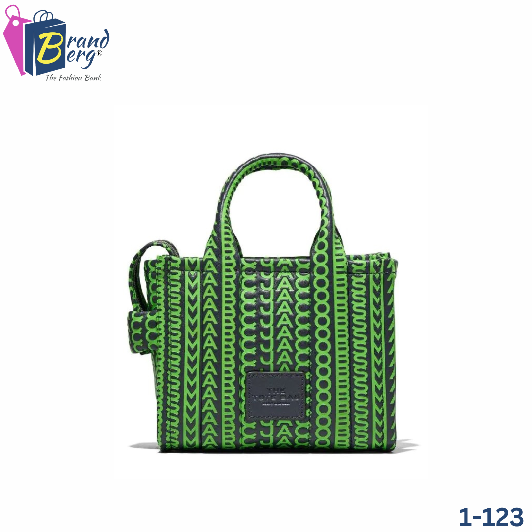 M.A.R.C. J.A.C.O.B.S. CROSS ZIPPER HANDBAG