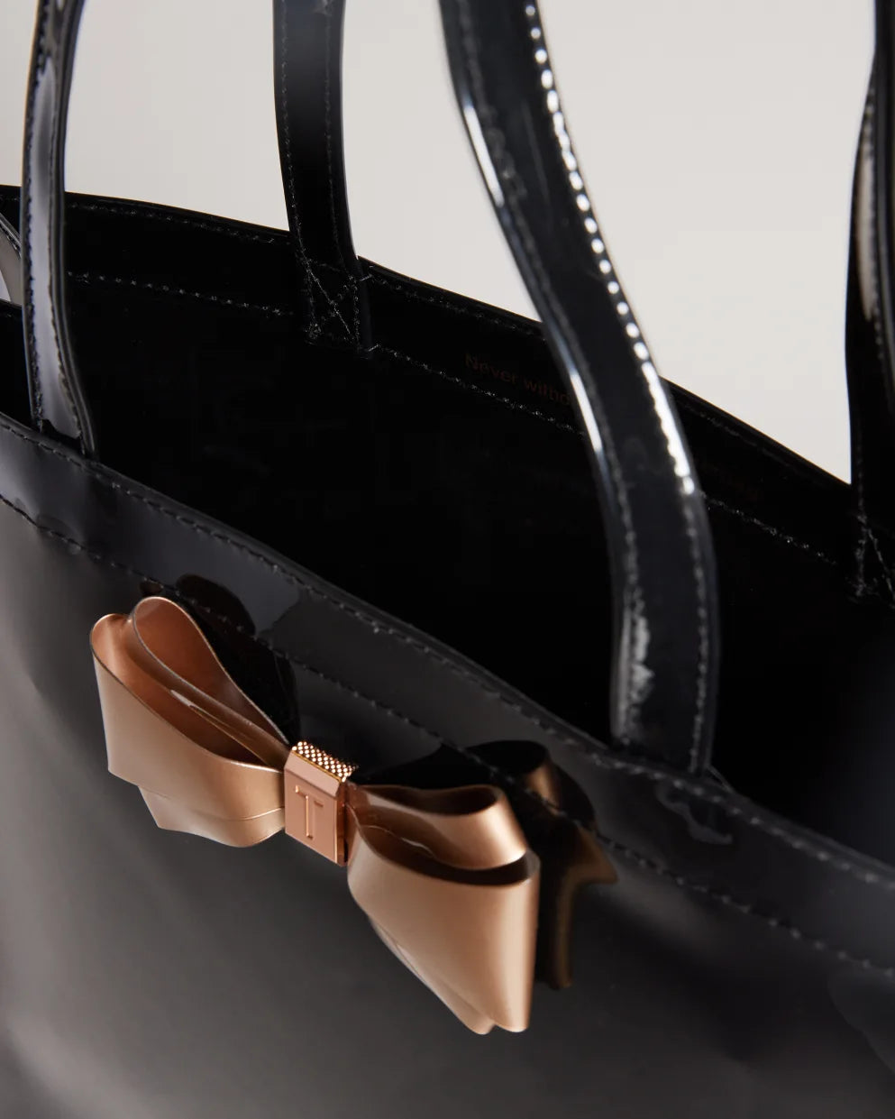 TED BAKER Alacon Plain Bow Large Icon Bag