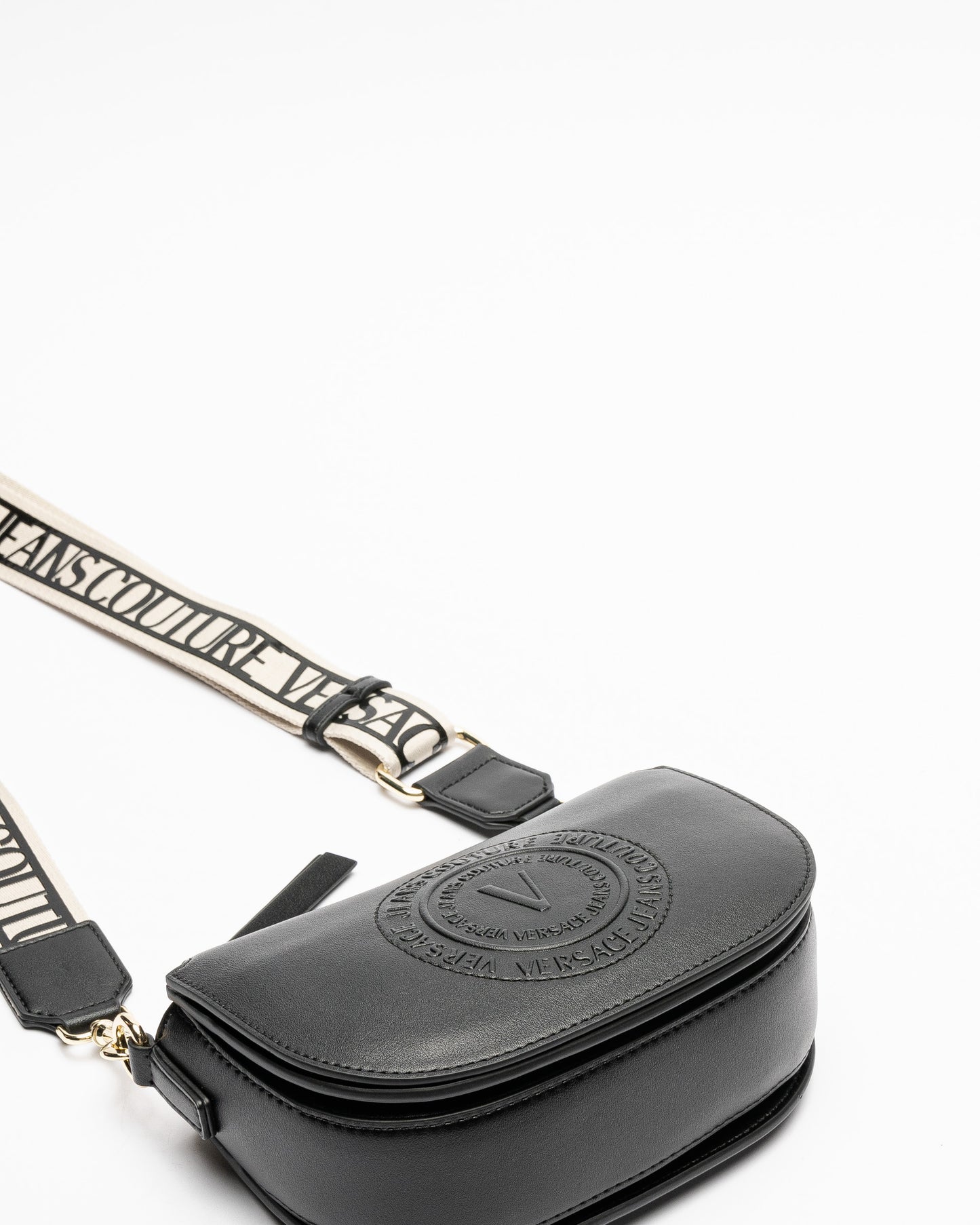 V.E.R.S.A.C.E. J.E.A.N.S. COUTURE CROSS ZIPPER BAG