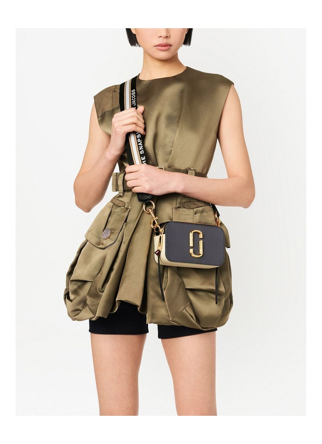 M.A.R.C. J.A.C.O.B.S. CROSS ZIPPER HANDBAG