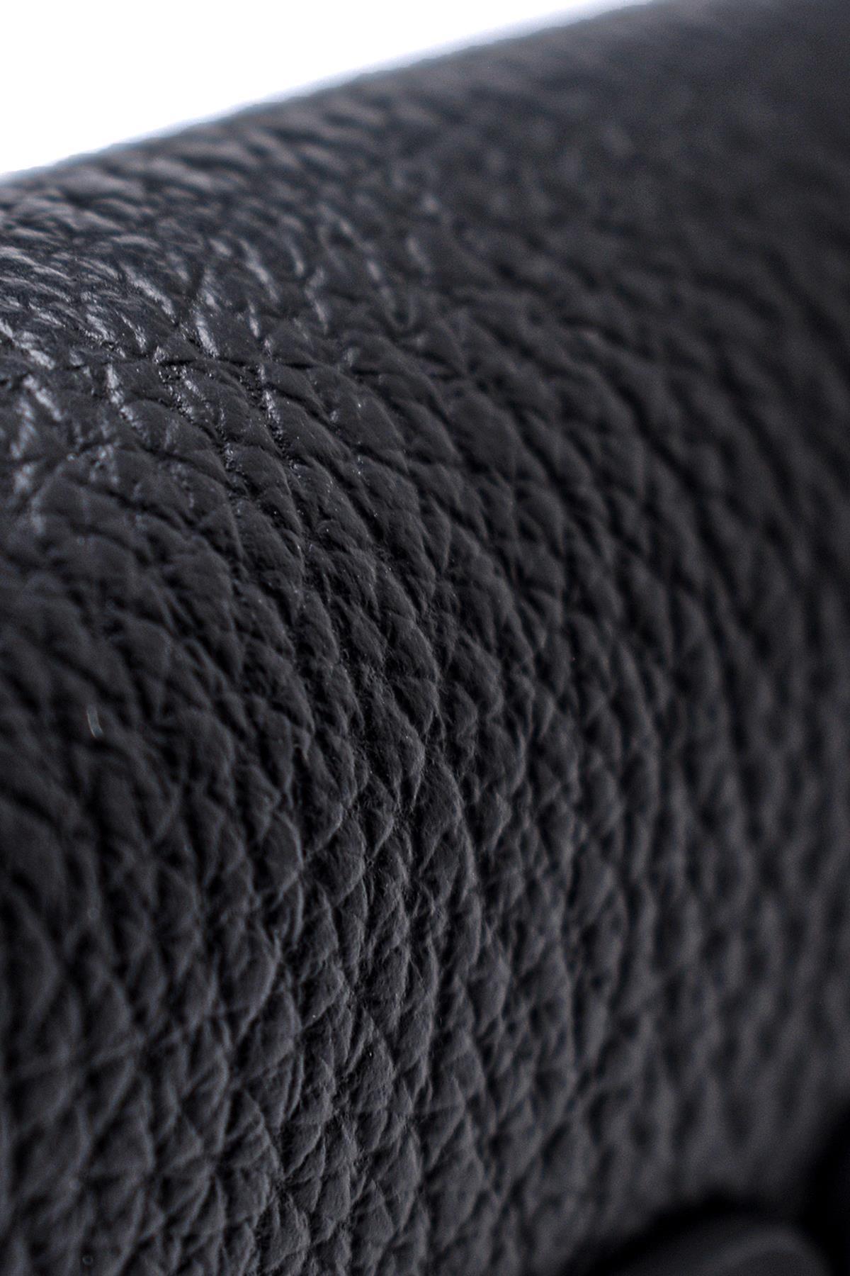 V.E.R.S.A.C.E. J.E.A.N.S. CROSS