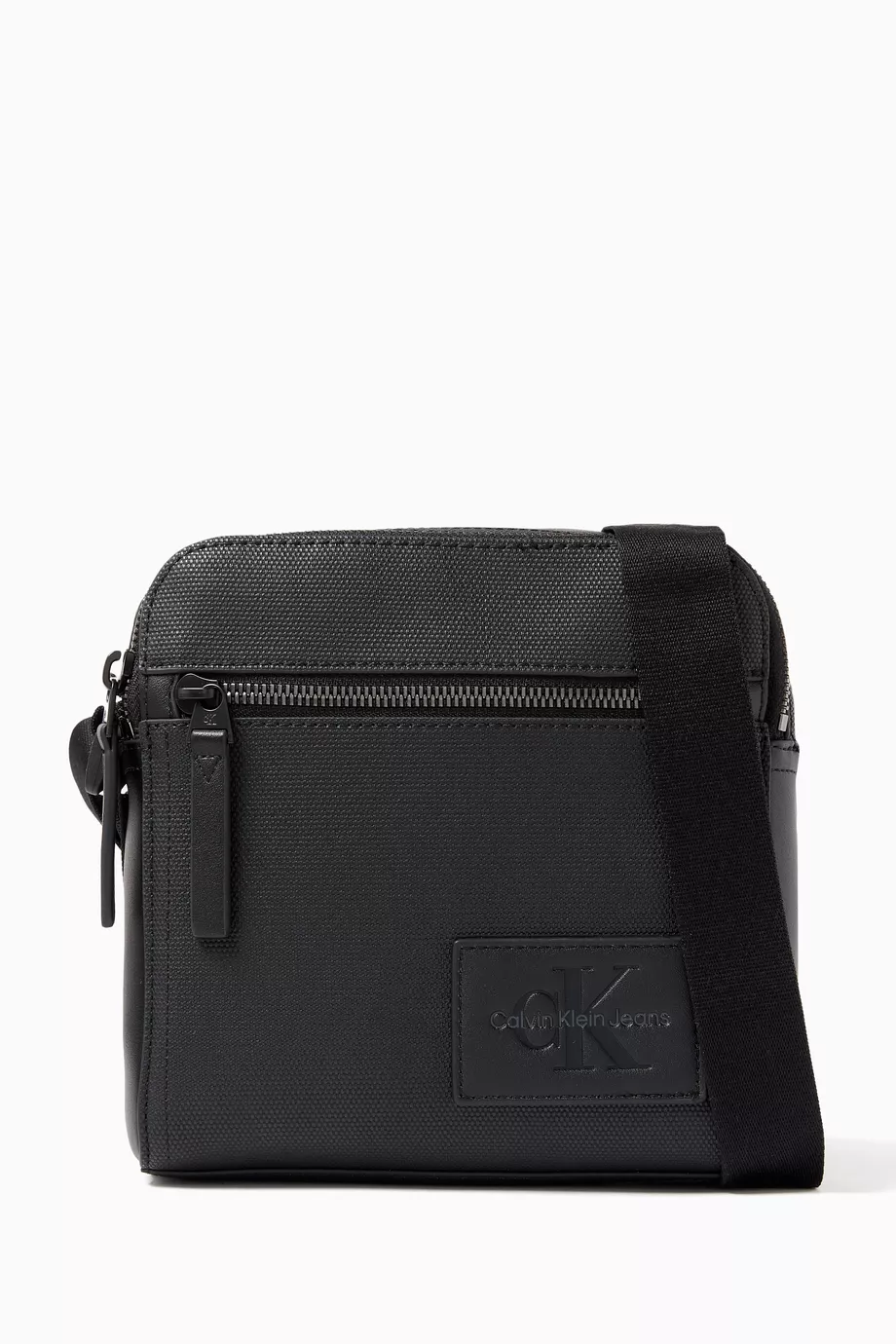 C.A.L.V.I.N  K.L.E.I.N Crossbody Bag