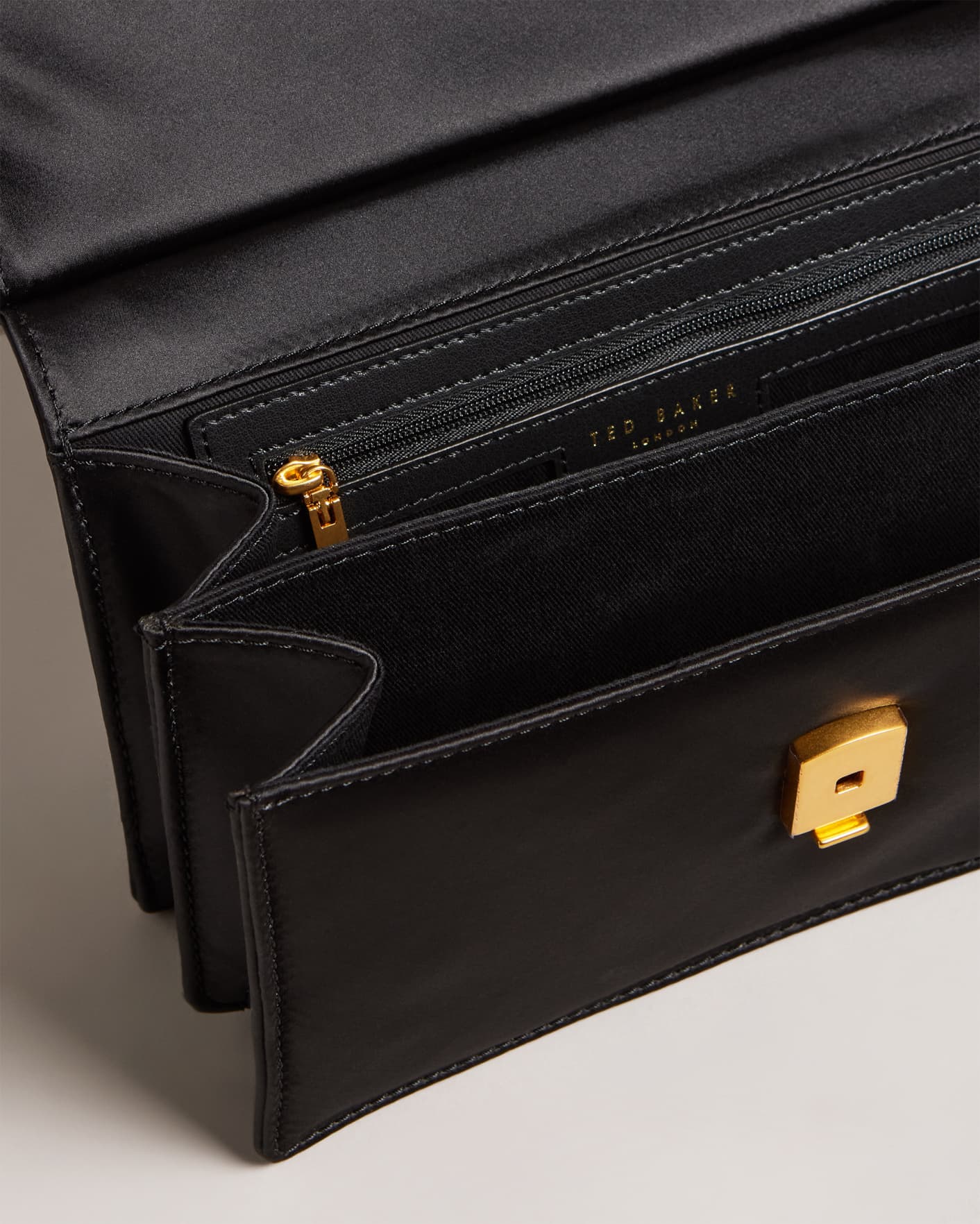 T.E.D. B.A.K.E.R. Kialynn Chunky Chain Mini Shoulder Bag