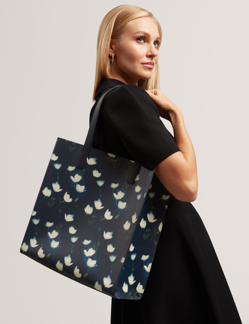 T.E.D B.A.K.E.R Tuulcon Large Tulip Printed Icon Bag Navy