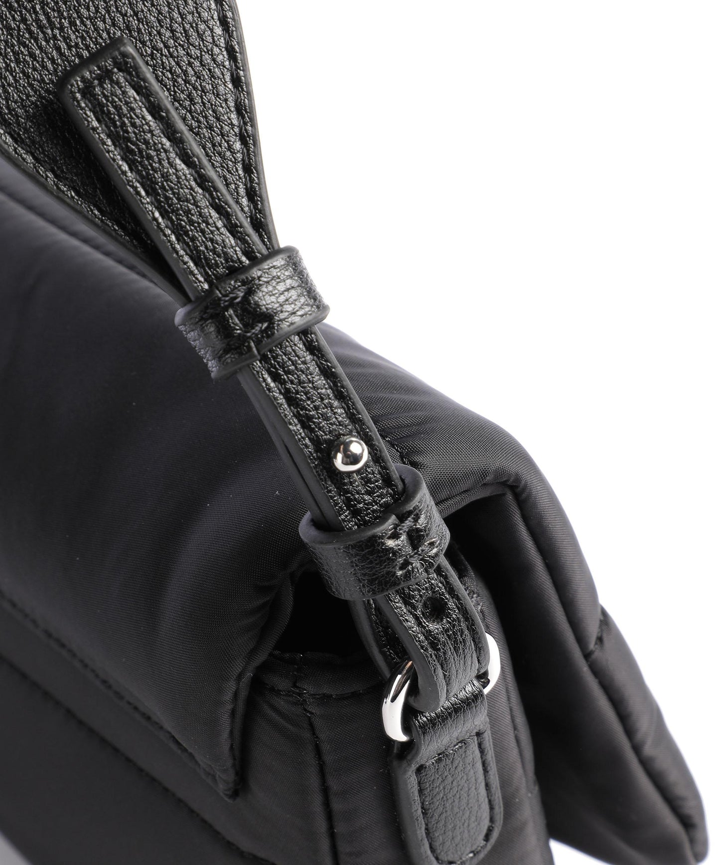 E.M.P.O.R.I.O A.R.M.A.N.I CROSS-SHOULDER