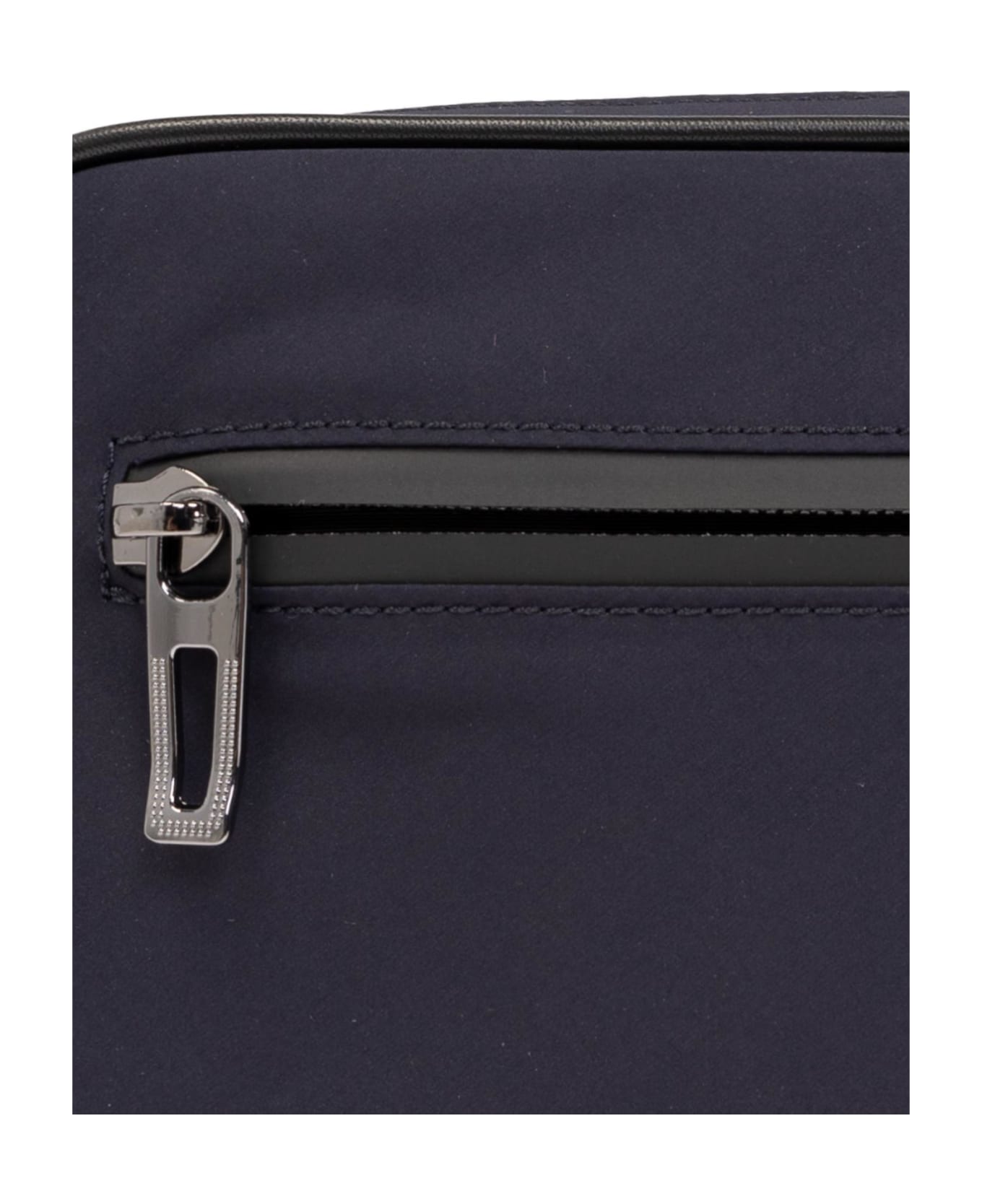 E.M.P.O.R.I.O A.R.M.A.N.I Belt Bag with logo