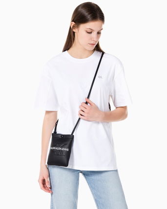 C.A.L.V.I.N. K.L.E.I.N. CROSSBODY BAG