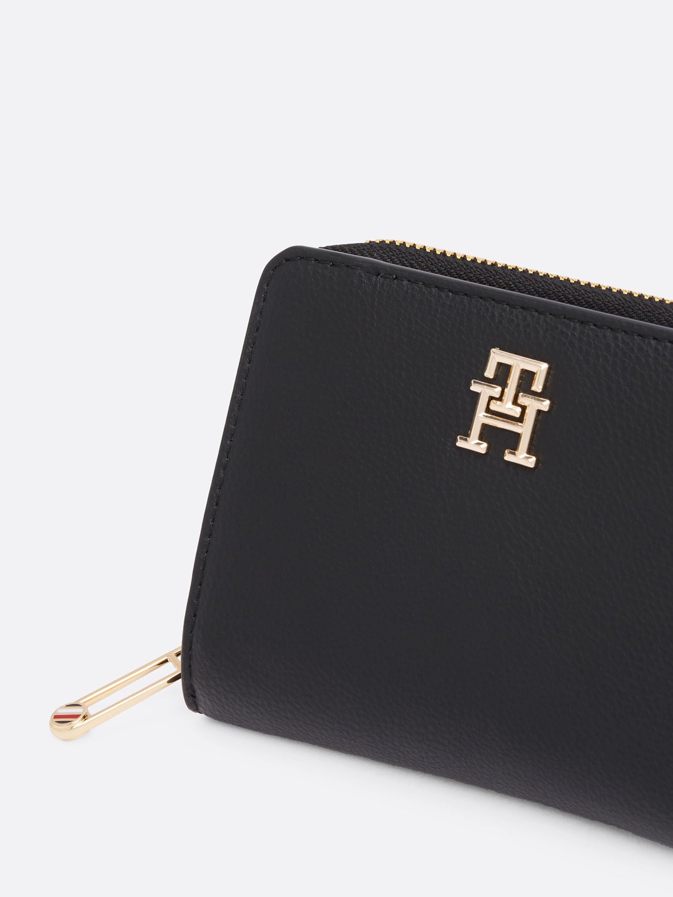 T.O.M.M.Y H.I.L.F.I.G.E.R Soft Wallet With Zipper