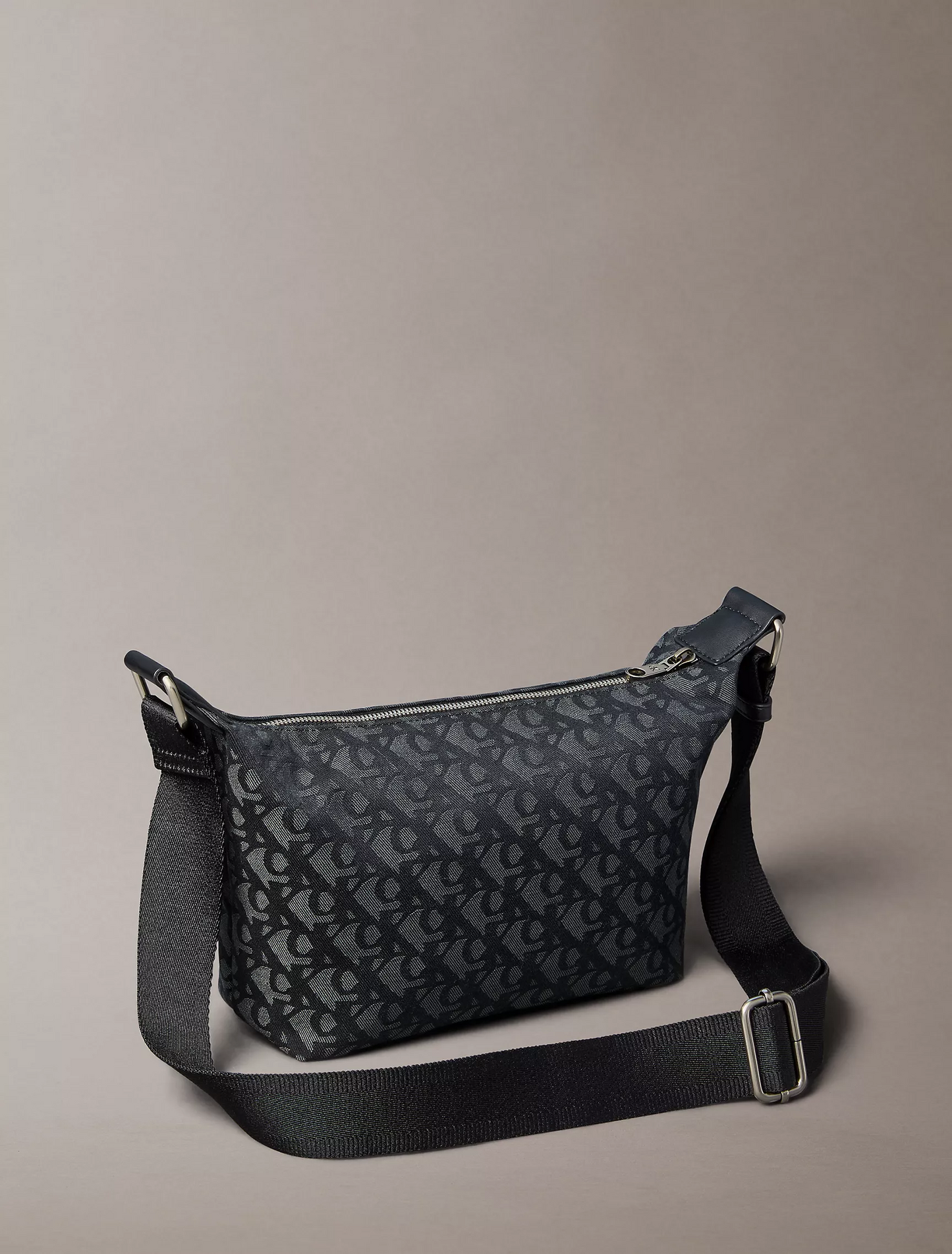 C.A.L.V.I.N K.L.E.I.N  Ultralight Logo Jacquard Shoulder Bag