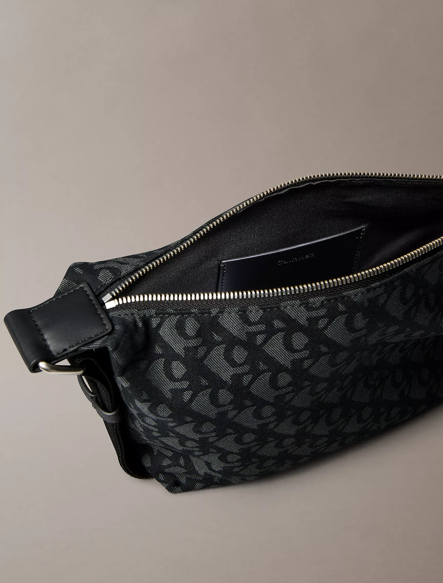 C.A.L.V.I.N K.L.E.I.N  Ultralight Logo Jacquard Shoulder Bag