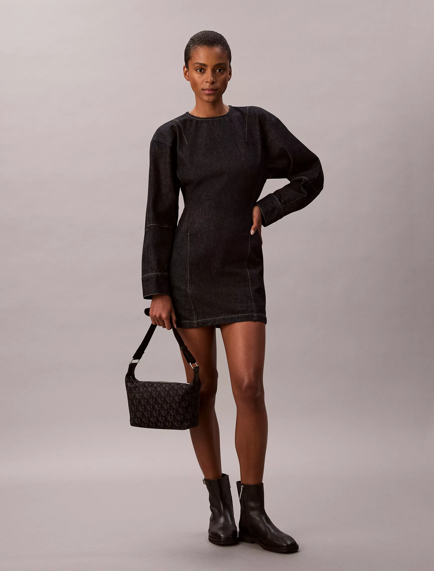 C.A.L.V.I.N K.L.E.I.N  Ultralight Logo Jacquard Shoulder Bag
