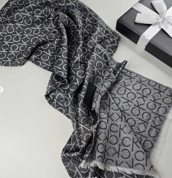 C.A.L.V.I.N K.L.E.I.N SCARF