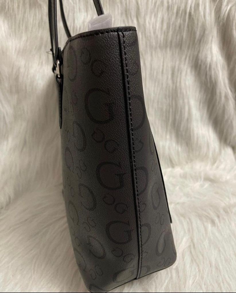 G.U.E.S.S TOTE BAG