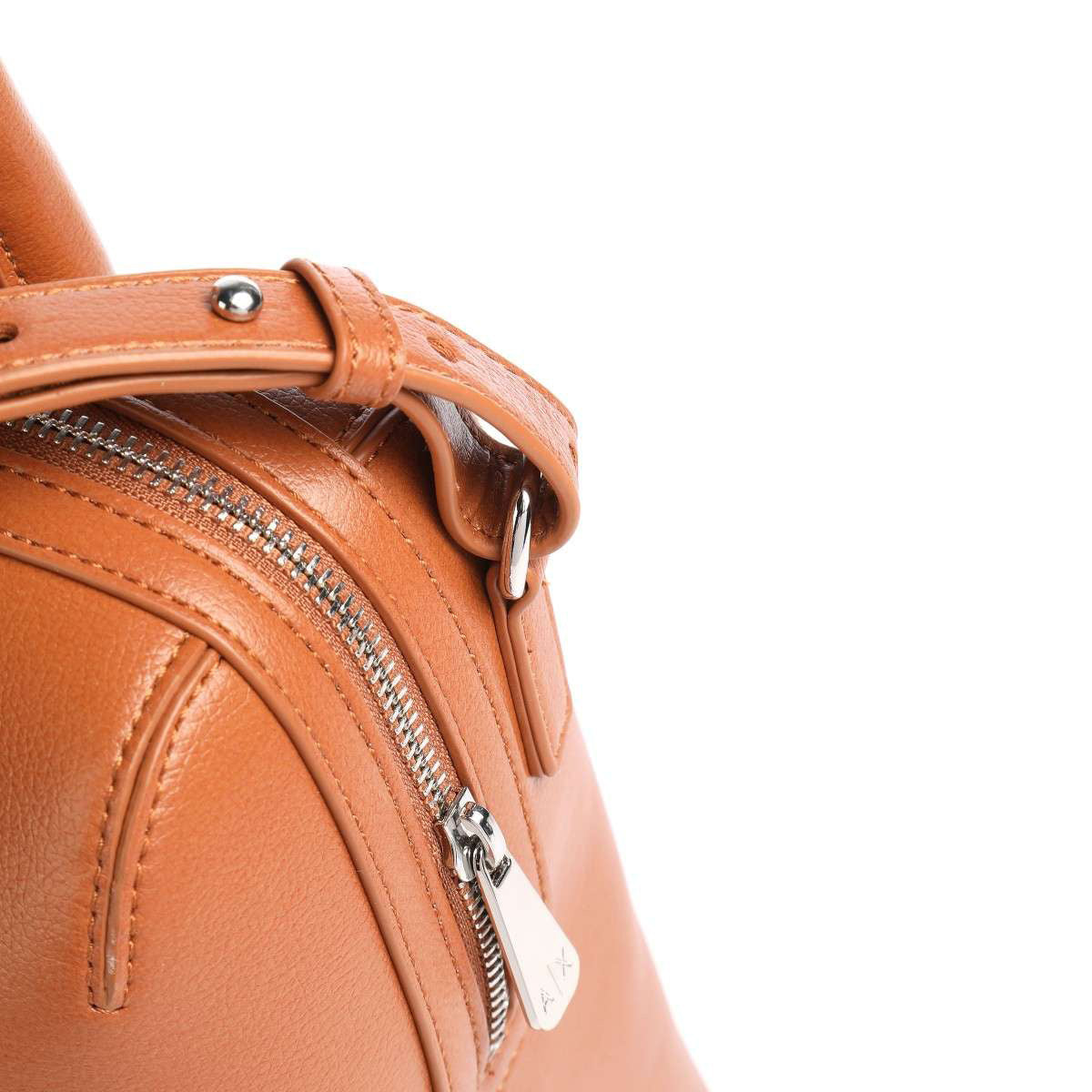 A.R.M.A.N.I E.X.C.H.A.N.G.E Women’s Big Duffle Handbag