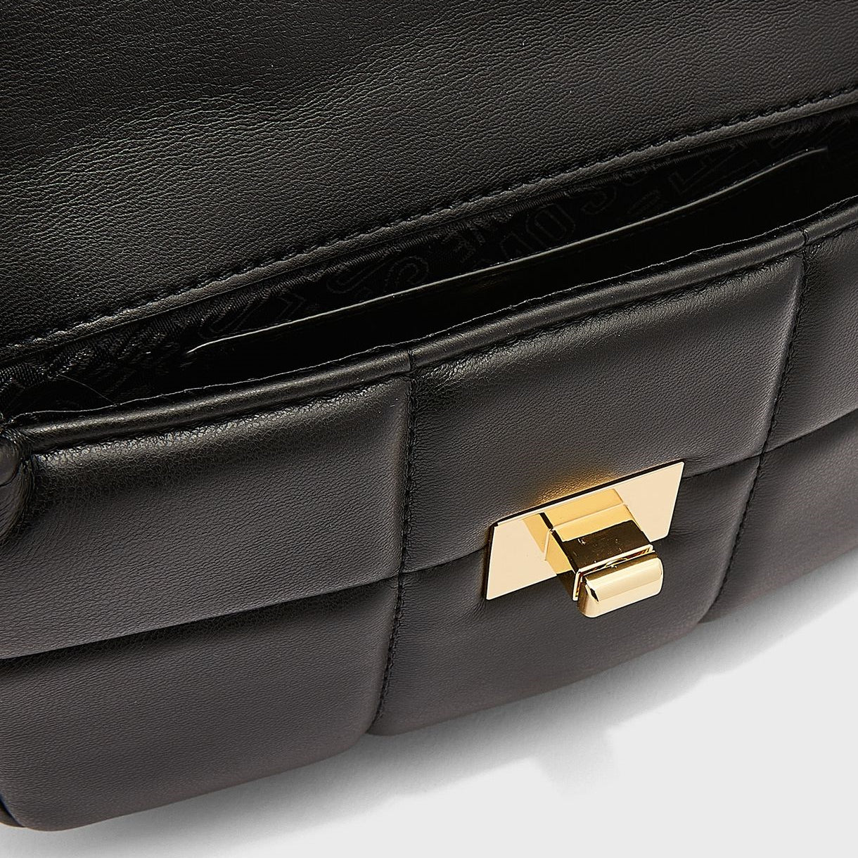 L.O.V.E M.O.S.C.H.I.N.O Shoulder Bag