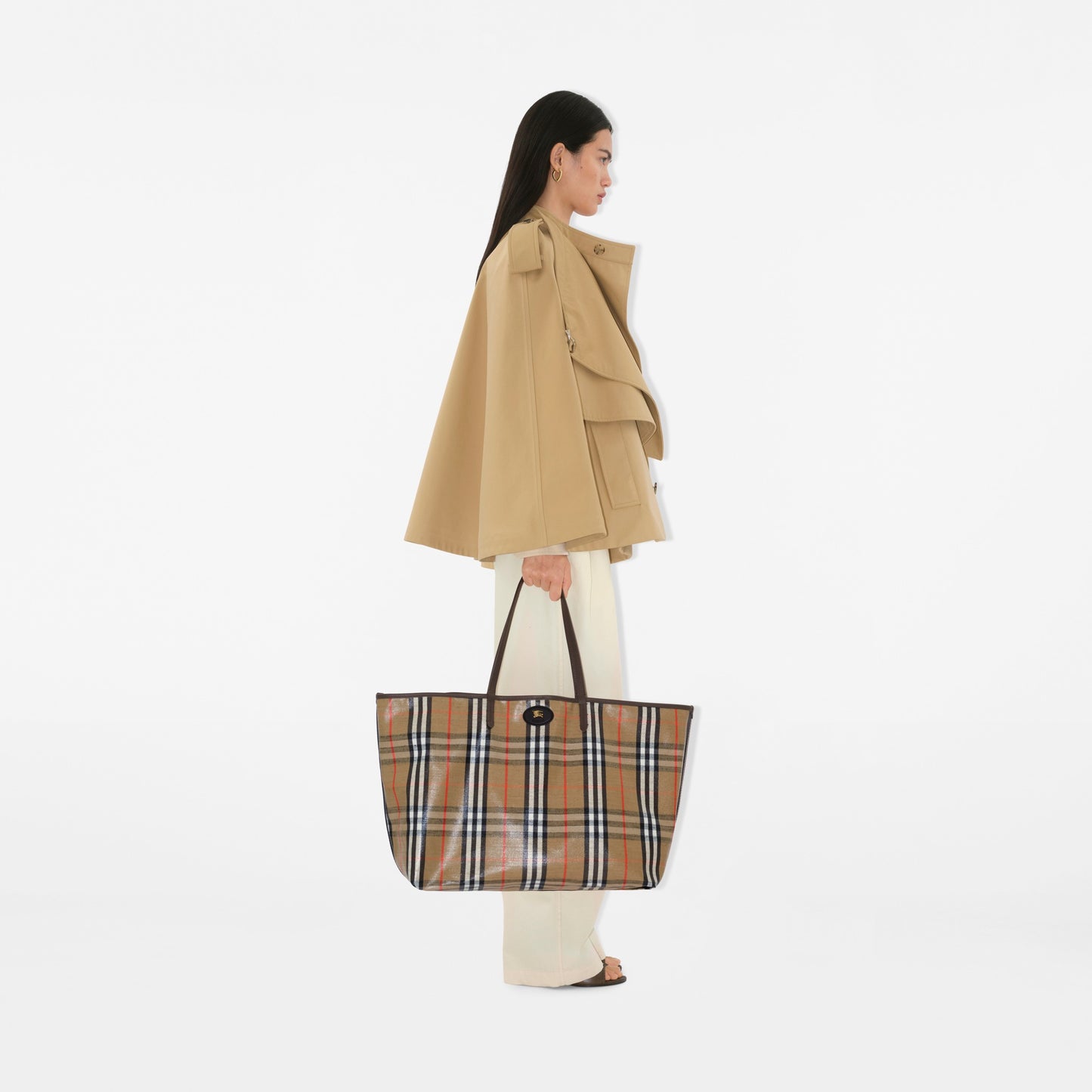 B.U.R.B.E.R.R.Y Medium Leather Reversible Bloomsbury Tote Bag