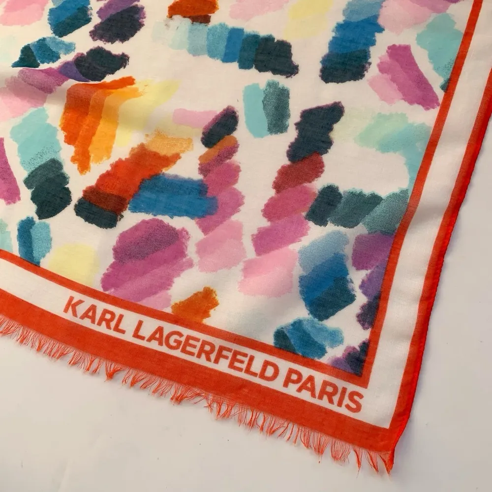 K.A.R.L L.A.G.E.R.F.E.L.D Scarf
