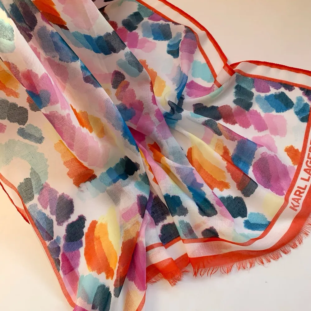 K.A.R.L L.A.G.E.R.F.E.L.D Scarf