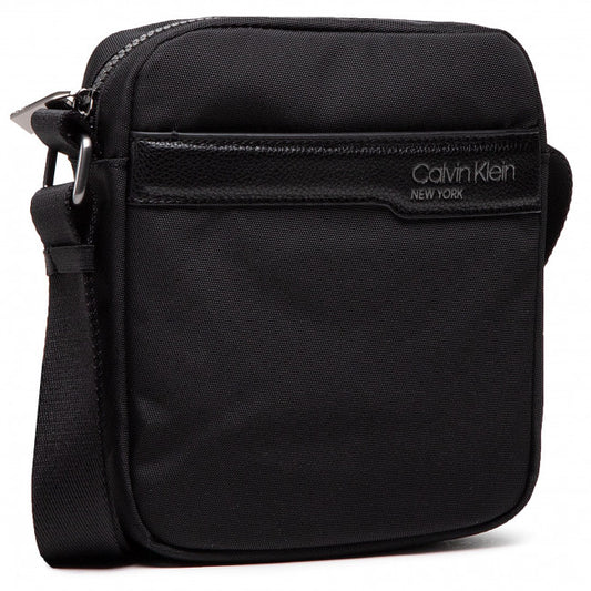 C.A.L.V.I.N. K.L.E.I.N. MESSENGER BAG