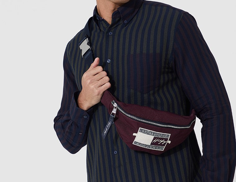 T.O.M.M.Y. H.I.L.F.I.G.E.R. SIGNATURE WAIST BAG