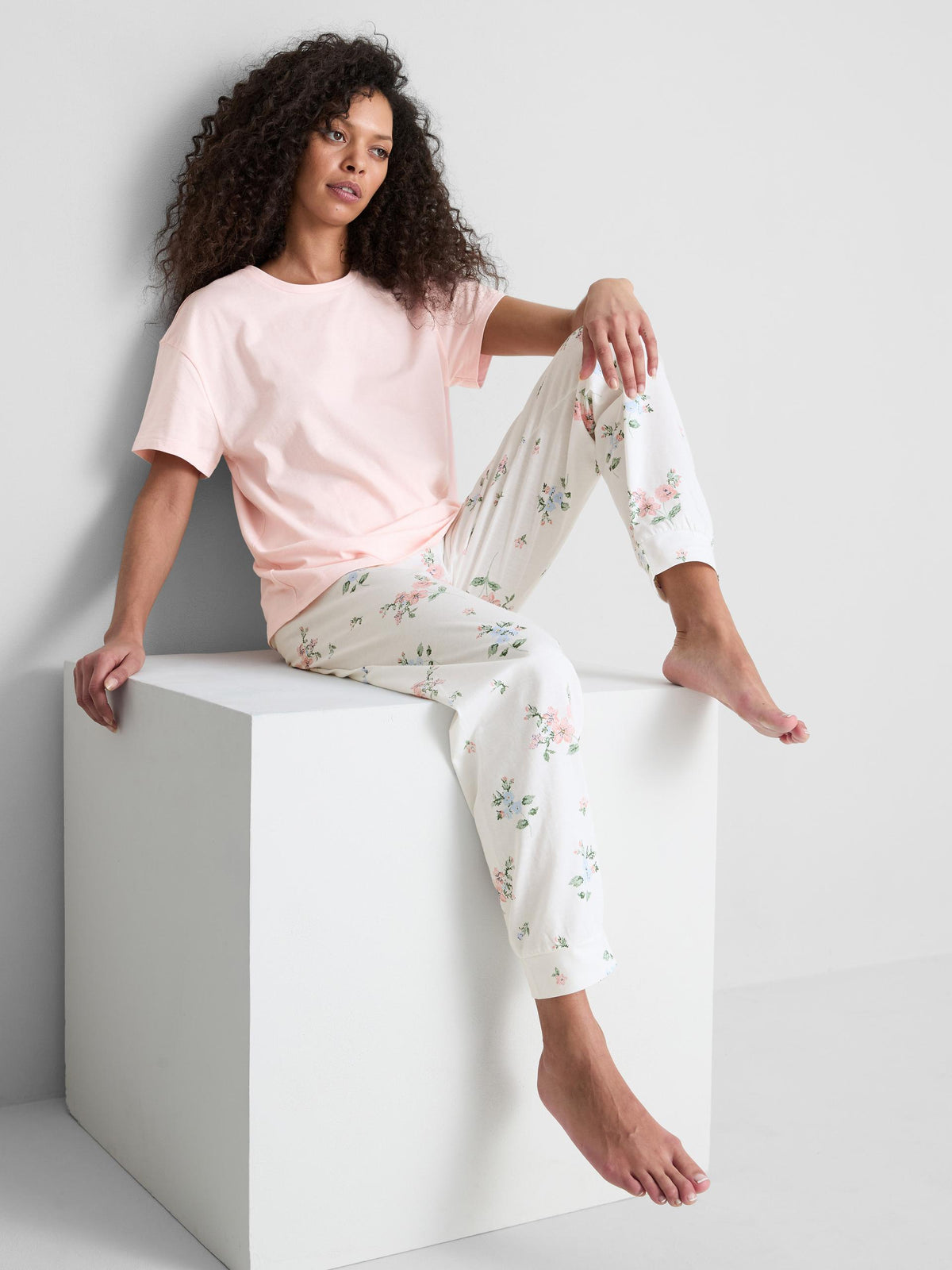 P.R.I.M.A.R.K Floral Printed Pyjamas