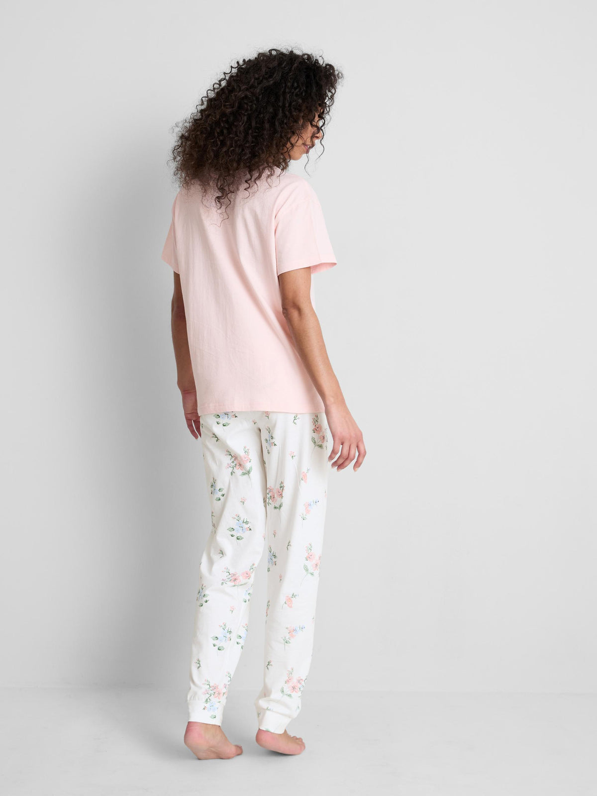 P.R.I.M.A.R.K Floral Printed Pyjamas
