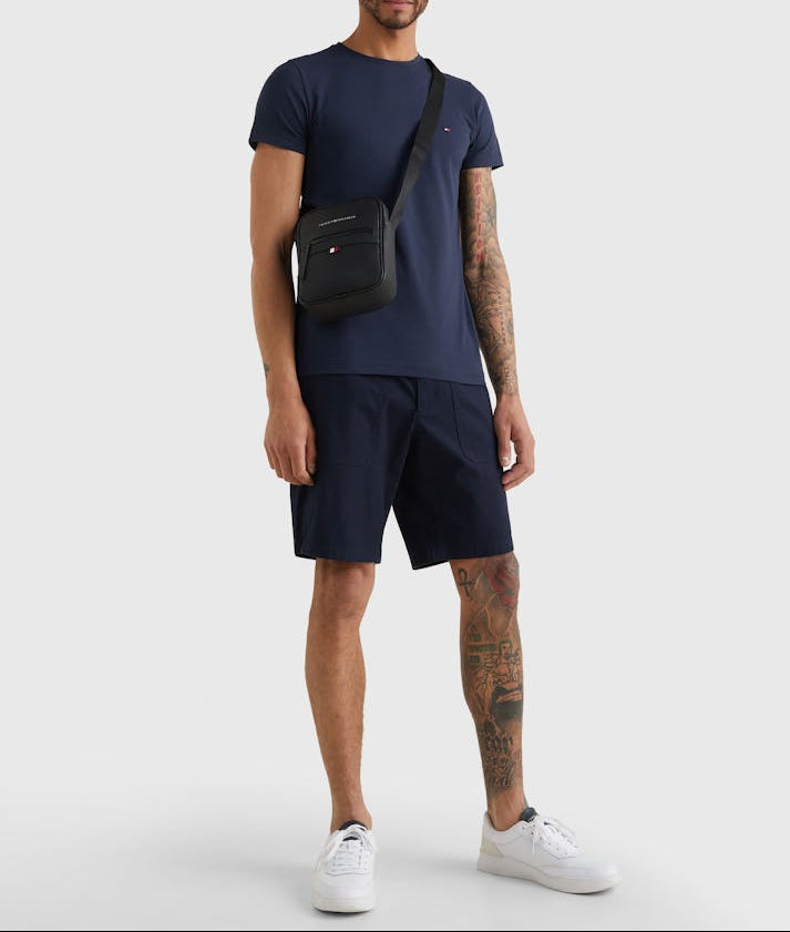 T.O.M.M.Y H.I.L.F.I.G.E.R Essential Small Reporter Bag