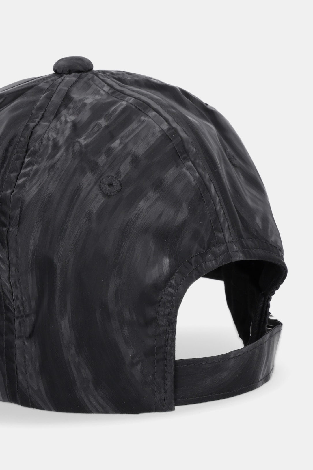 A.R.M.A.N.I E.X.C.H.A.N.G.E CAP