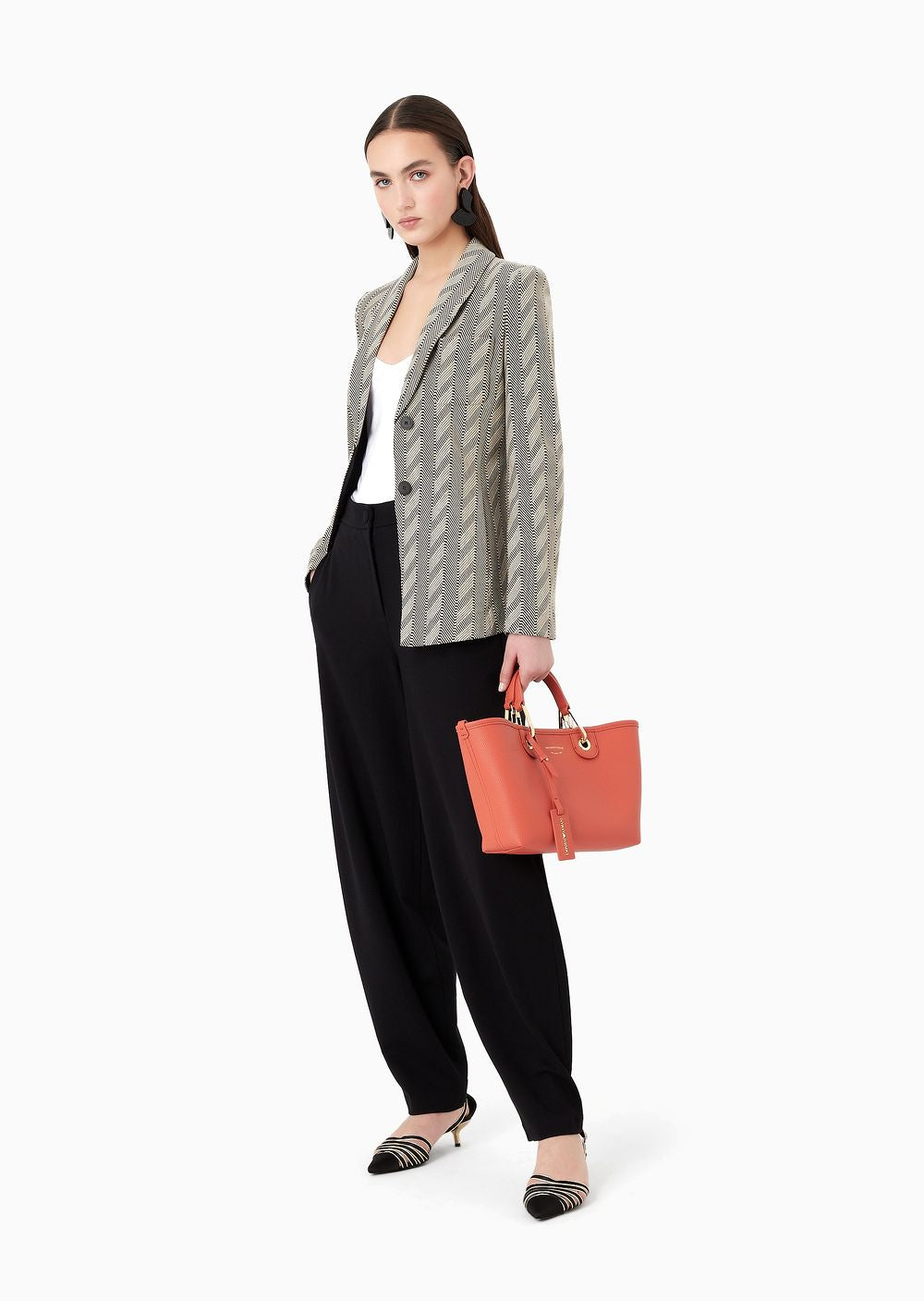 E.M.P.O.R.I.O A.R.M.A.N.I SHOULDER BAG
