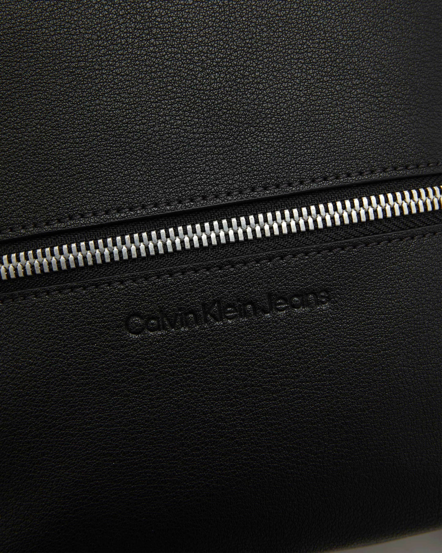 C.A.L.V.I.N K.L.E.I.N BACKPACK