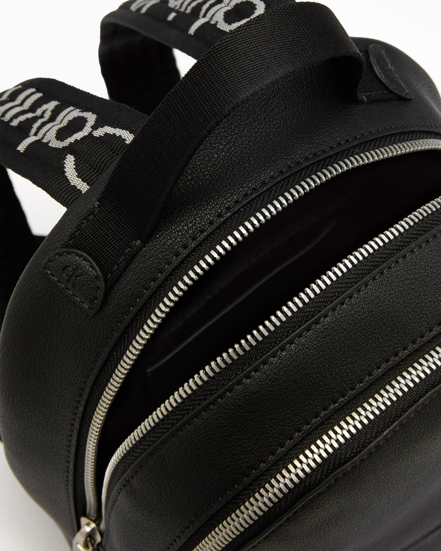 C.A.L.V.I.N K.L.E.I.N BACKPACK