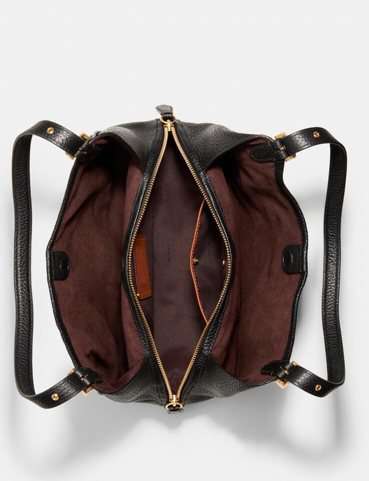 C.O.A.C.H. SHOULDER HANDBAG