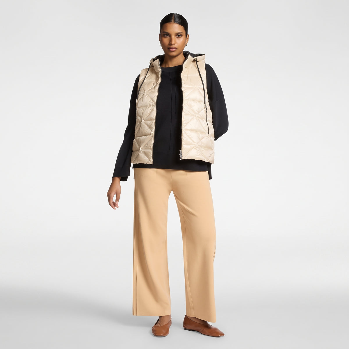 C.a.l.v.i.n K.l.e.i.n Lightweight sleeveless down jacket