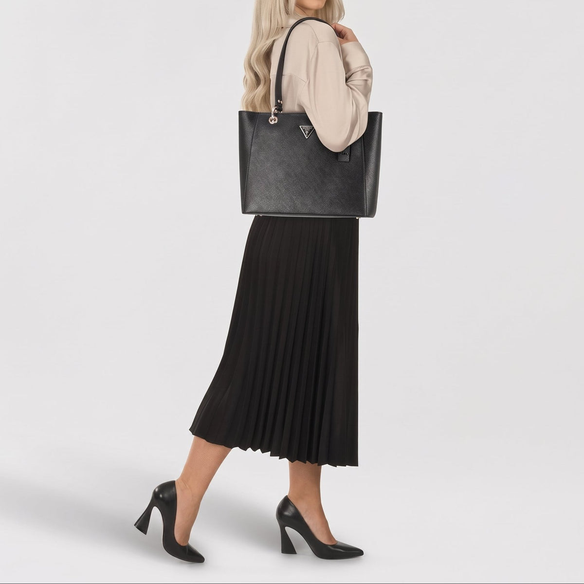 G.U.E.S.S Shoulder Bag ZG967225 BLACK