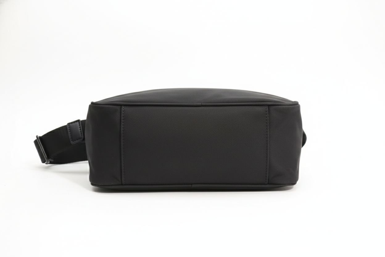 C.A.L.V.I.N K.L.E.I.N Crossbody Bag