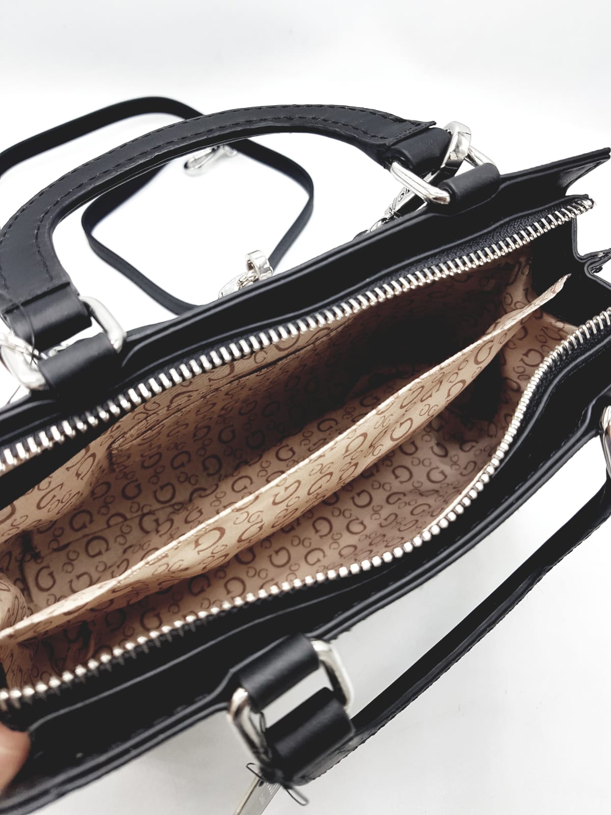 G.U.E.S.S Cross Body Bag