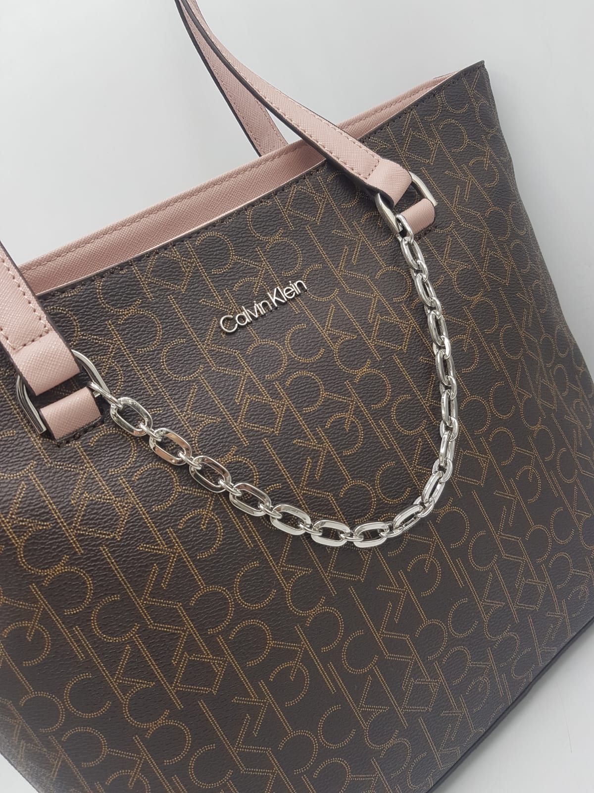 C.A.L.V.I.N. K.L.E.I.N.  Shoulder Bag