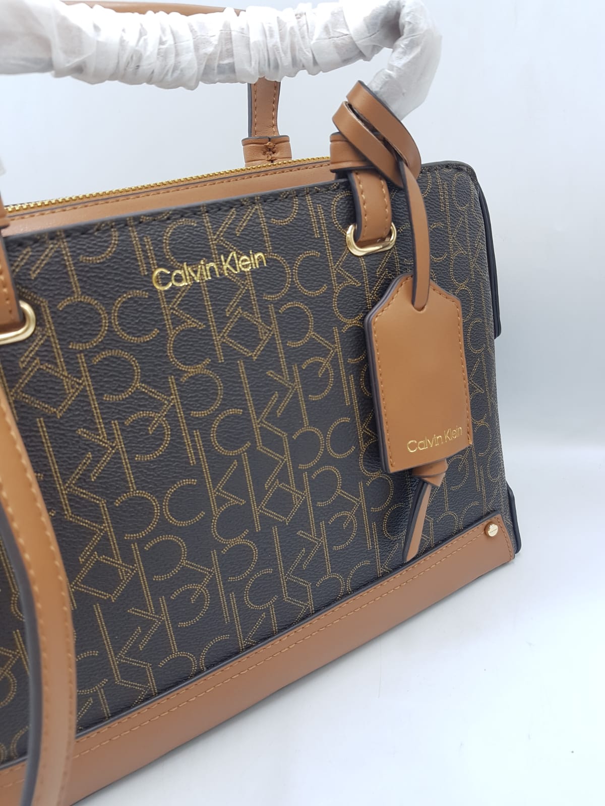 C.A.L.V.I.N. K.L.E.I.N.  Crossbody Bag