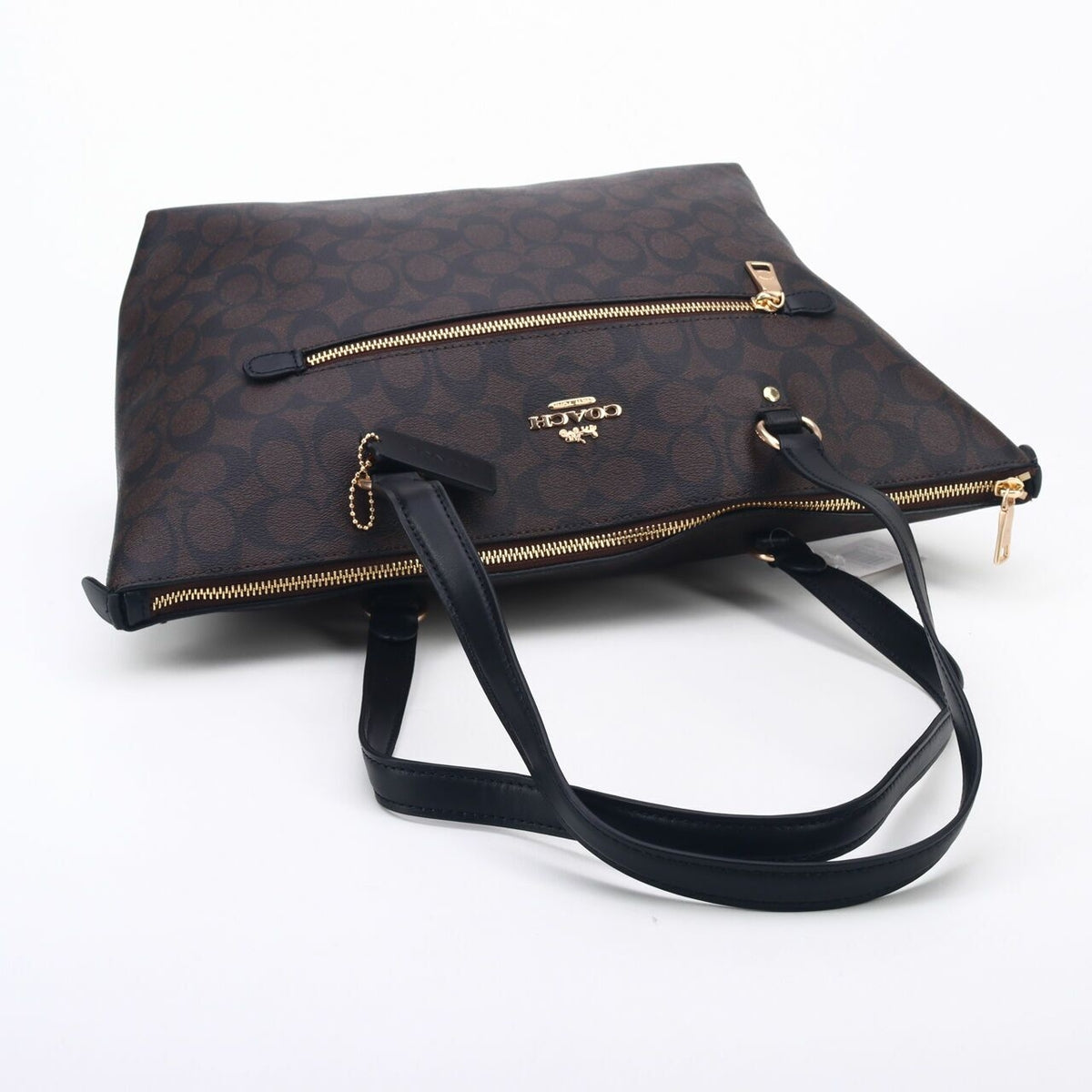 C.O.A.C.H Shoulder Zipper Bag