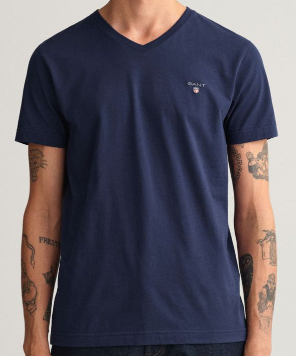 G.a.N_T NAVY Original Slim Fit V-Neck T-Shirt